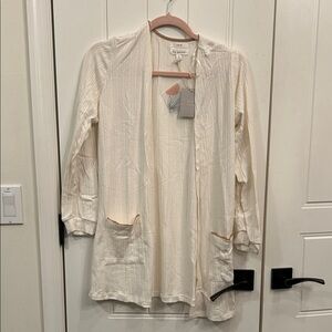 Blu Pepper Cream Cardigan Sweater